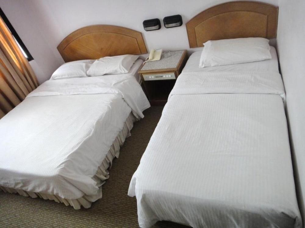 Hotel Rosa Passadena Камерън Хайлендс Екстериор снимка