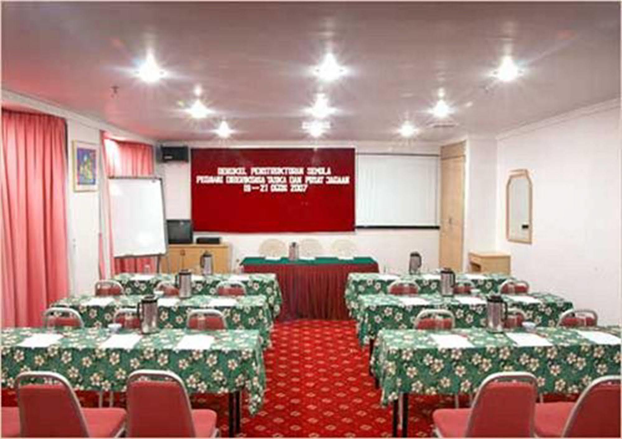 Hotel Rosa Passadena Камерън Хайлендс Екстериор снимка