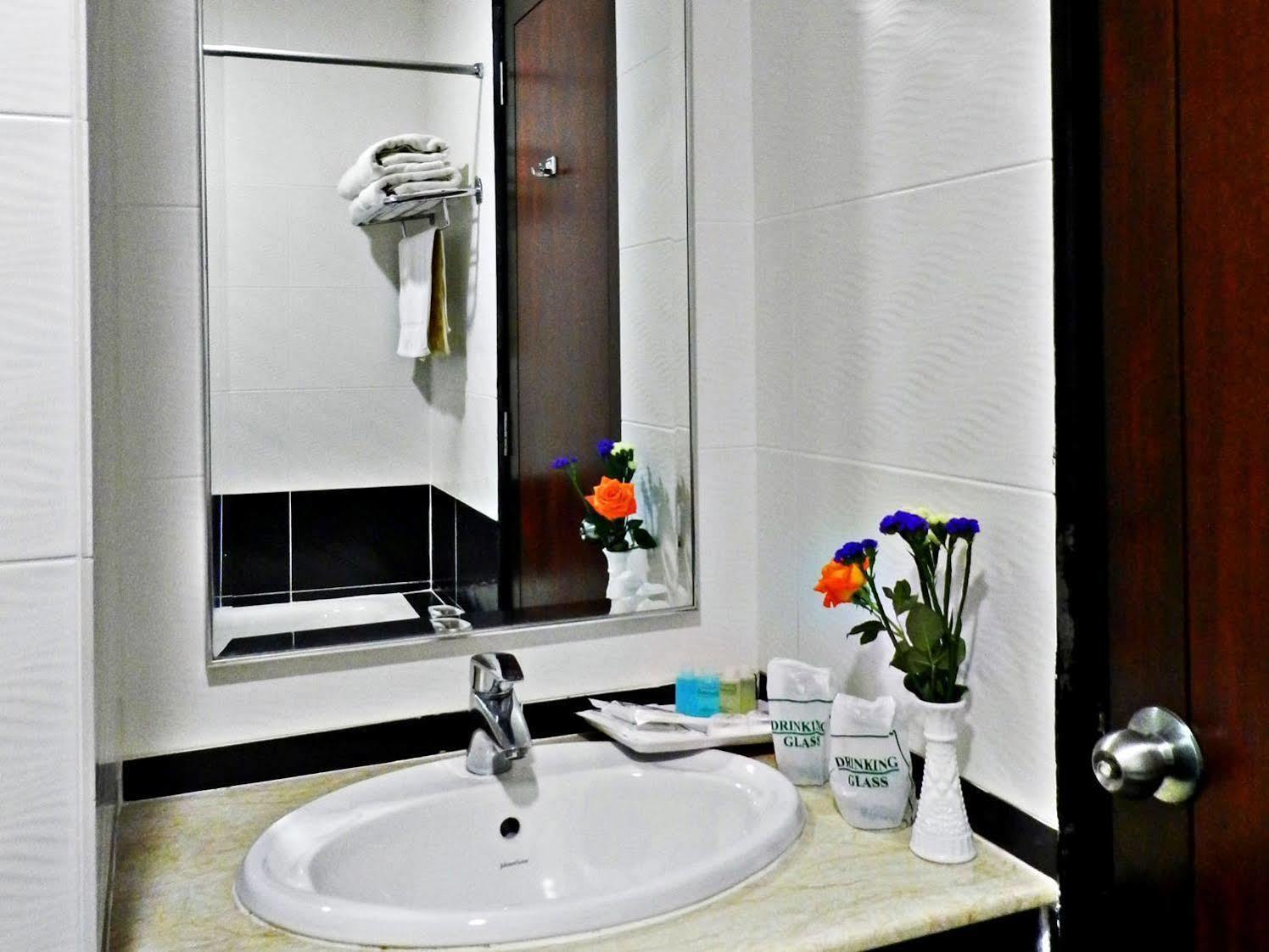 Hotel Rosa Passadena Камерън Хайлендс Екстериор снимка